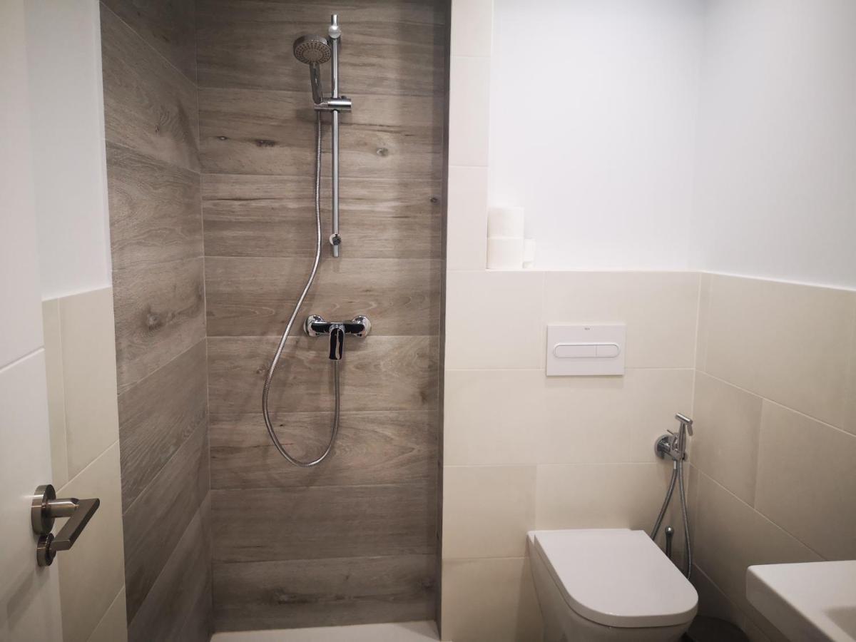 Beautiful Apartment In The Heart Of Севиля Екстериор снимка